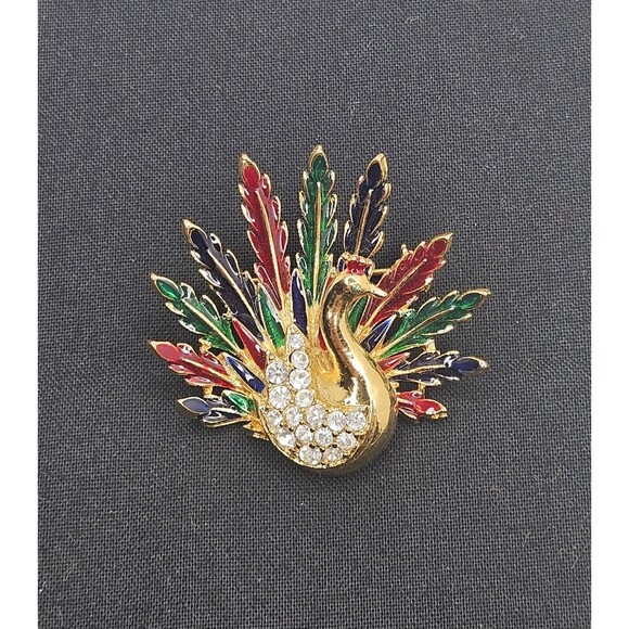 Vintage Peacock Bird Brooch - Pin  Enamel Rhinestone Gold Tone Accent 1.5" - Picture 1 of 4